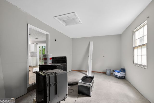 5881 Seam Street, Lithonia, GA 30058