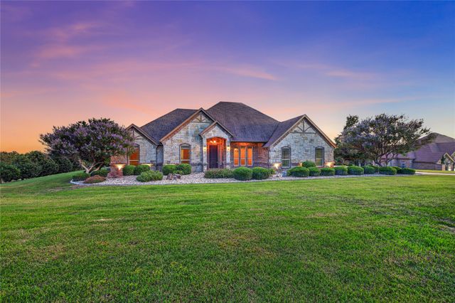 312 Ellis Ridge Drive, Weatherford, TX 76085