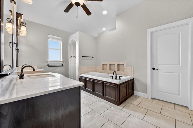 312 Ellis Ridge Drive, Weatherford, TX 76085