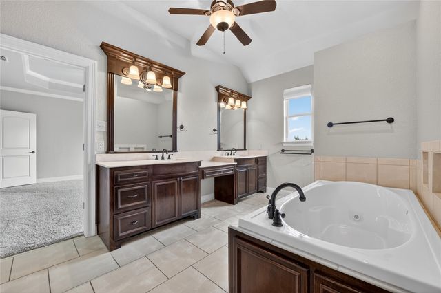 312 Ellis Ridge Drive, Weatherford, TX 76085