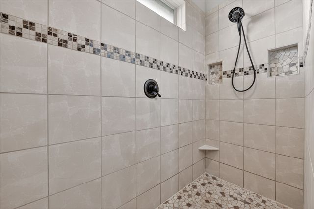 312 Ellis Ridge Drive, Weatherford, TX 76085
