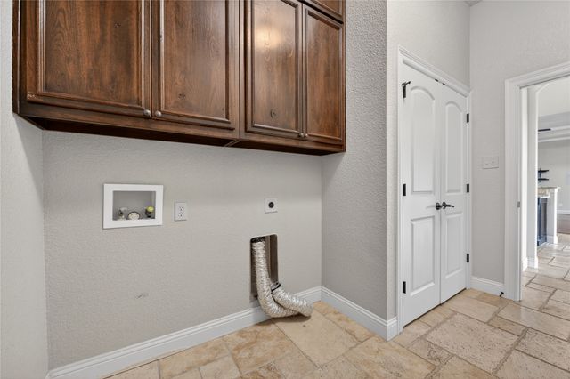 312 Ellis Ridge Drive, Weatherford, TX 76085