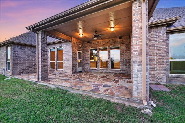 312 Ellis Ridge Drive, Weatherford, TX 76085