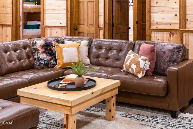 2634 Jerusalem Way, Sevierville, TN 37876