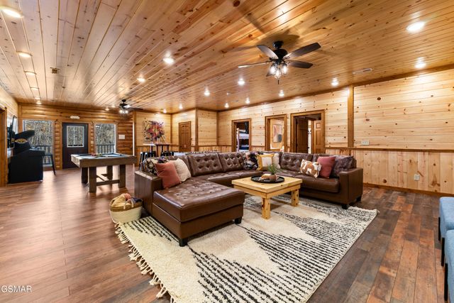 2634 Jerusalem Way, Sevierville, TN 37876