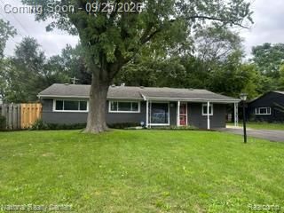 2546 LAFAY DRIVE N LAFAY Drive, West Bloomfield Charter Township, MI 48324