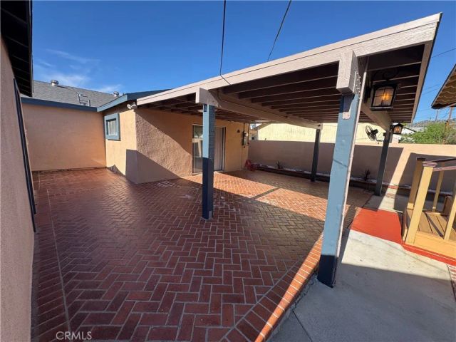 2210 N Buena Vista, Burbank, CA 91504