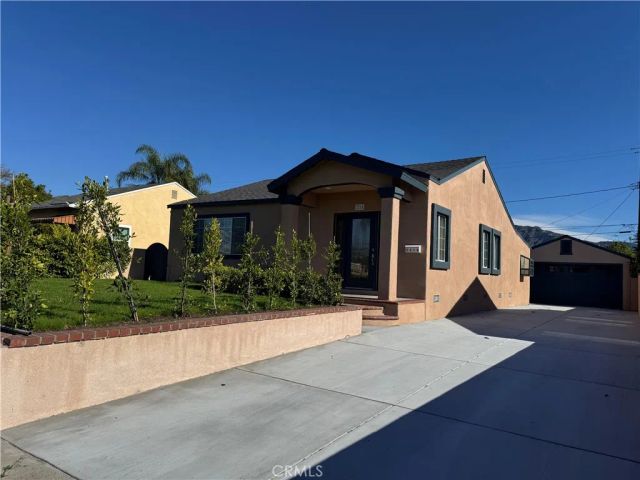 2210 N Buena Vista, Burbank, CA 91504