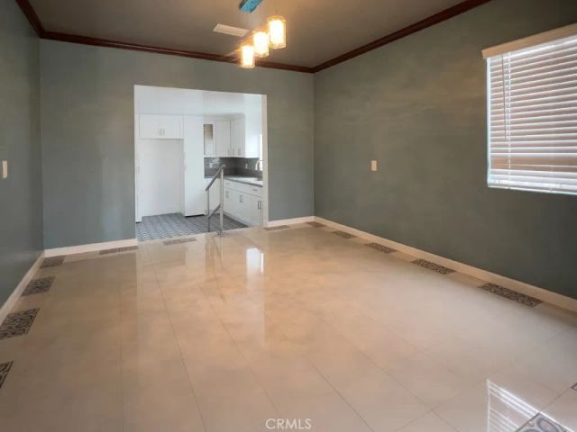 2210 N Buena Vista, Burbank, CA 91504