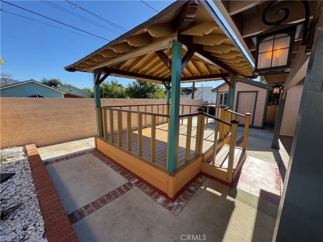 2210 N Buena Vista, Burbank, CA 91504