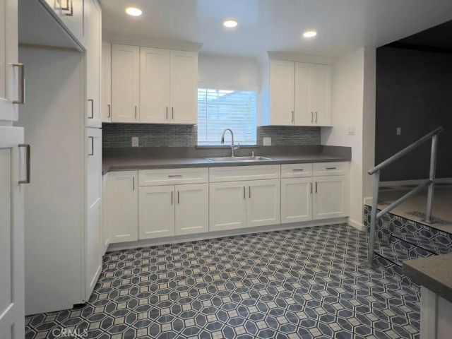 2210 N Buena Vista, Burbank, CA 91504