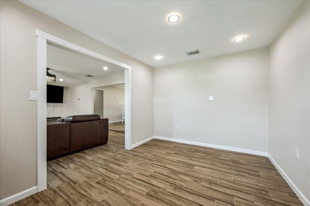 405 N Fulton Street, Texas City, TX 77591