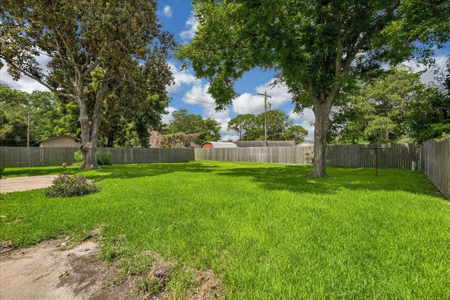 405 N Fulton Street, Texas City, TX 77591