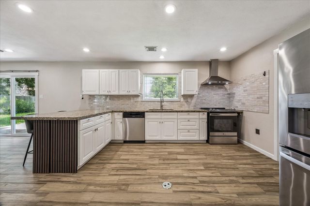 405 N Fulton Street, Texas City, TX 77591