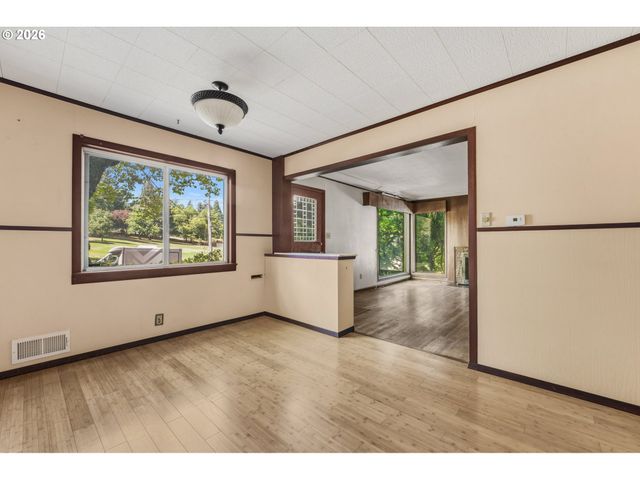 7526 Sw CAPITOL HILL Rd, Portland, OR 97219