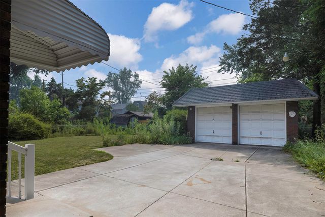 440 MOHAWK Drive, Erie, PA 16505