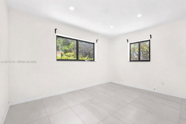 621 SW 33rd Ave 621, Miami, FL 33135
