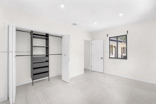 621 SW 33rd Ave 621, Miami, FL 33135