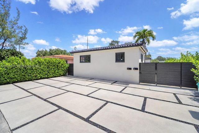 621 SW 33rd Ave 621, Miami, FL 33135
