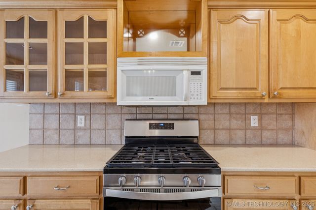 20215 E 50th Place S, Broken Arrow, OK 74014