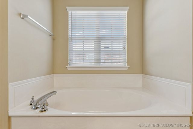 20215 E 50th Place S, Broken Arrow, OK 74014