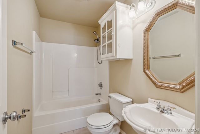 20215 E 50th Place S, Broken Arrow, OK 74014