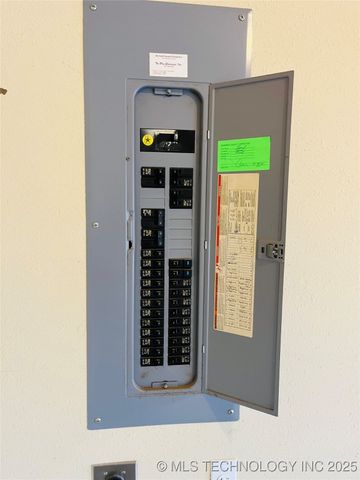 20215 E 50th Place S, Broken Arrow, OK 74014