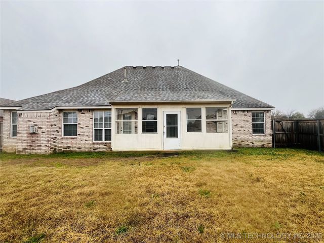 20215 E 50th Place S, Broken Arrow, OK 74014