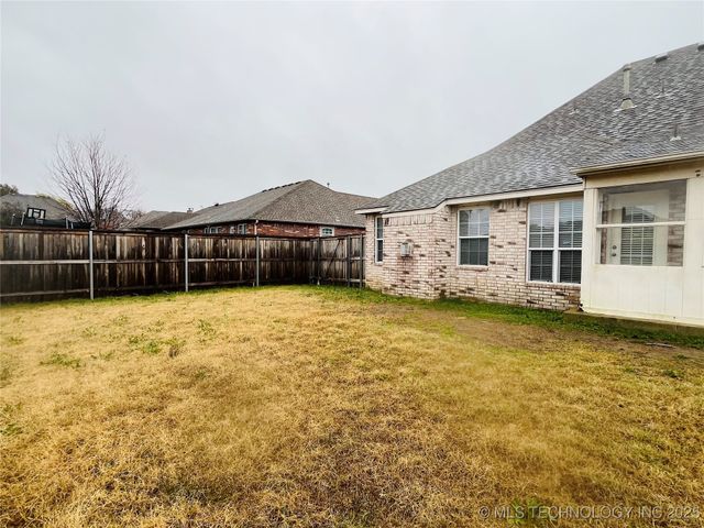 20215 E 50th Place S, Broken Arrow, OK 74014