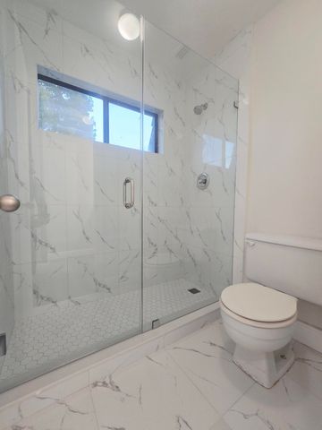 4183 Palm Bay Circle A, West Palm Beach, FL 33406