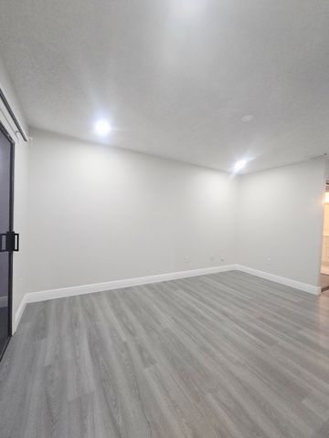 4183 Palm Bay Circle A, West Palm Beach, FL 33406