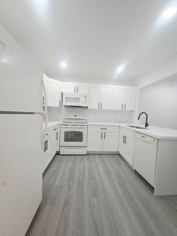 4183 Palm Bay Circle A, West Palm Beach, FL 33406