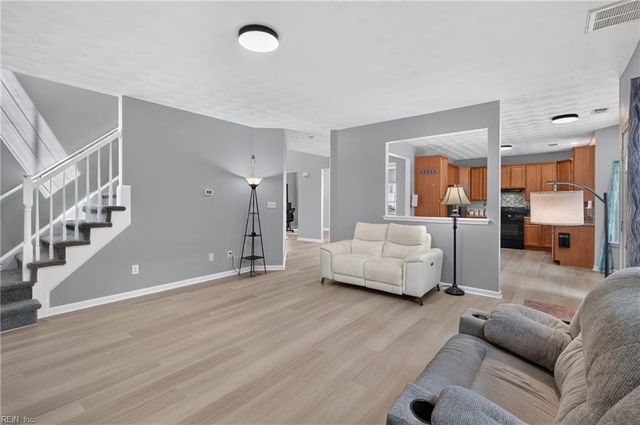 1284 Big Bethel PL, Hampton, VA 23666