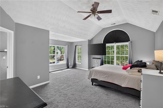 1284 Big Bethel PL, Hampton, VA 23666