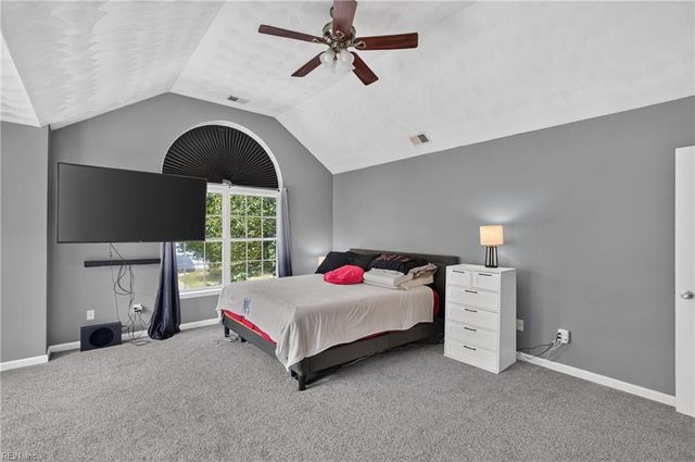 1284 Big Bethel PL, Hampton, VA 23666