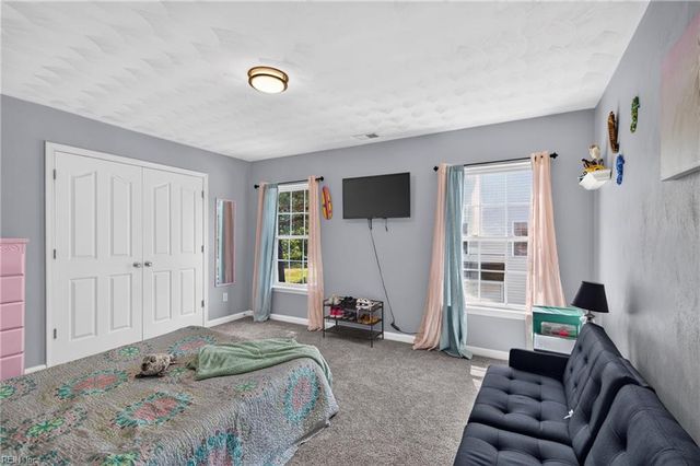 1284 Big Bethel PL, Hampton, VA 23666