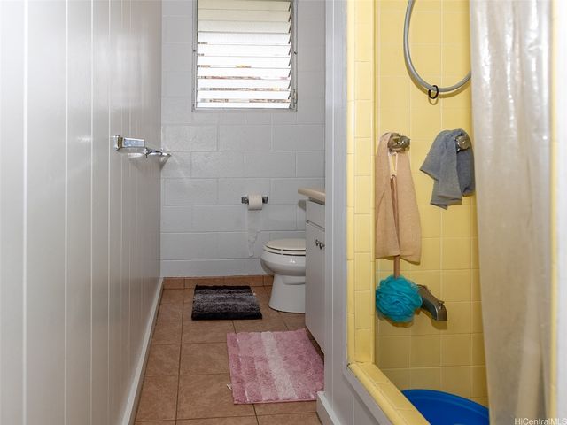 823 Waiaka Place, Honolulu, HI 96826