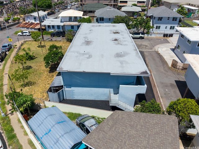 823 Waiaka Place, Honolulu, HI 96826