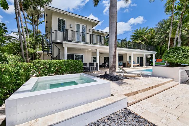 272 Imperial Lane, Lauderdale By The Sea, FL 33308