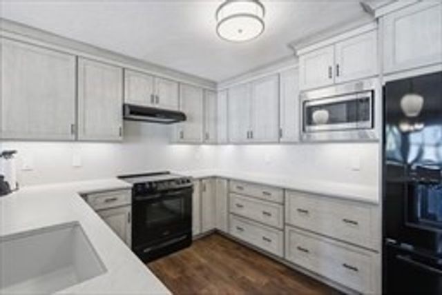 11 Portside Dr 4, Moultonborough, NH 03254