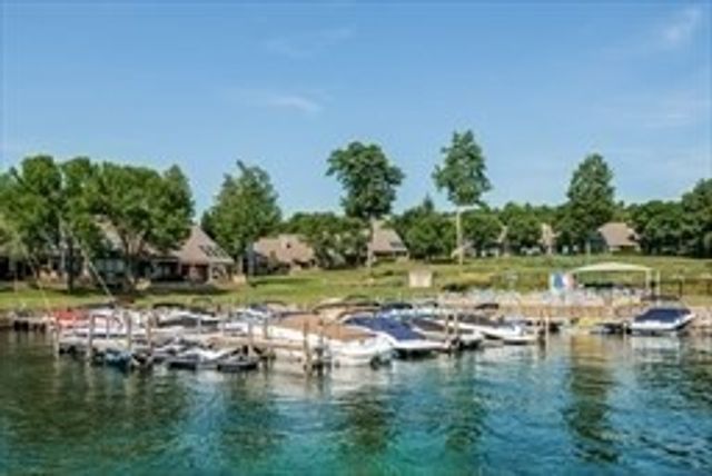 11 Portside Dr 4, Moultonborough, NH 03254