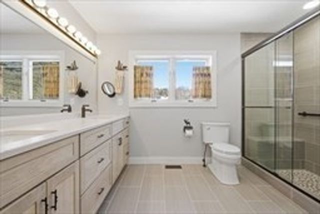 11 Portside Dr 4, Moultonborough, NH 03254