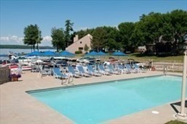 11 Portside Dr 4, Moultonborough, NH 03254