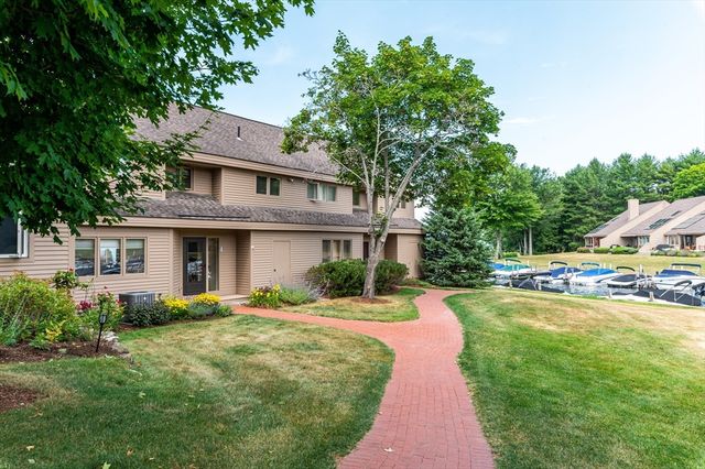 11 Portside Dr 4, Moultonborough, NH 03254