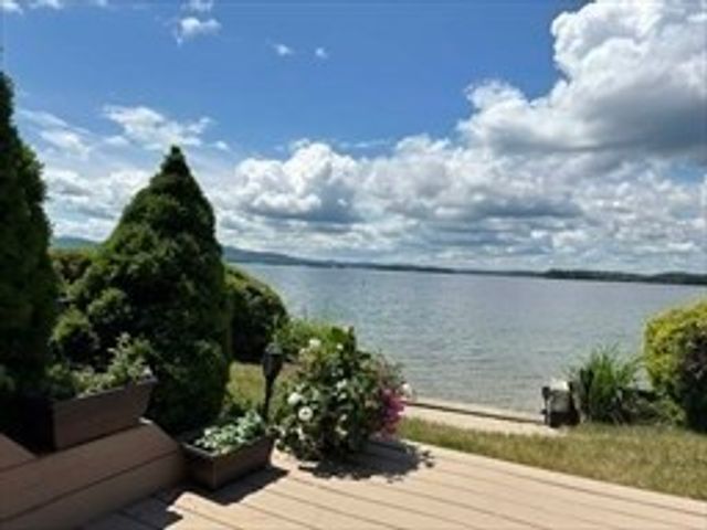 11 Portside Dr 4, Moultonborough, NH 03254