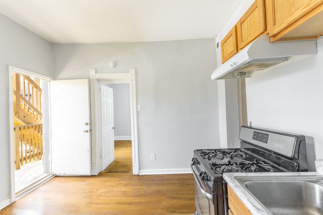 1913 S Troy Street, Chicago, IL 60623