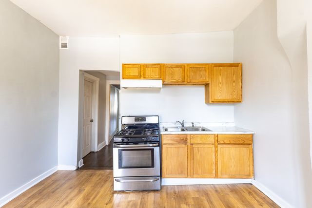 1913 S Troy Street, Chicago, IL 60623