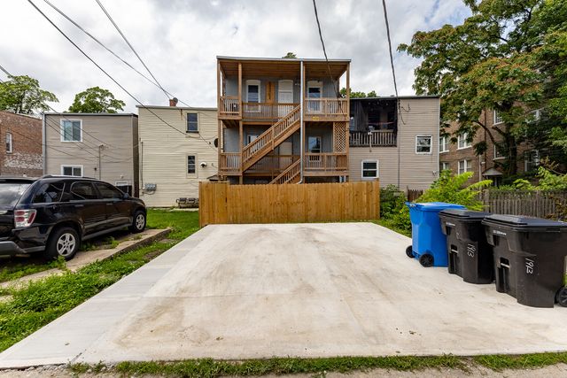 1913 S Troy Street, Chicago, IL 60623