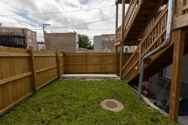 1913 S Troy Street, Chicago, IL 60623