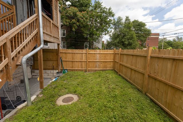 1913 S Troy Street, Chicago, IL 60623
